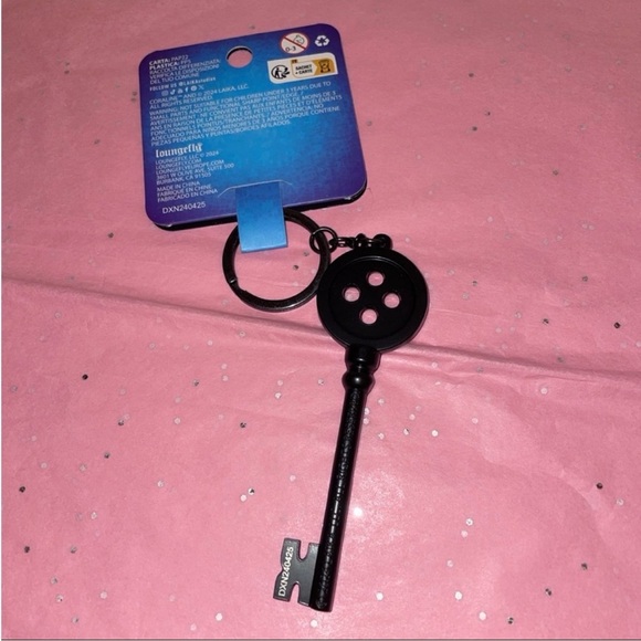 Exclusive Loungefly Coraline Other World Portal GITD Wallet & Keychain - Picture 8 of 12